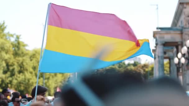 2022 Warsaw Poland Big Beautiful Pansexual Flag Waving Air Pride — 비디오