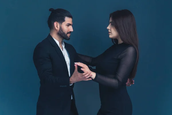 Elegant Couple Looking Each Other Standing Dance Pose Dark Blue — Stockfoto