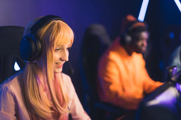 Teenage White Girl Wearing Headset Smiling Competing Online Game Tournament —  Fotos de Stock