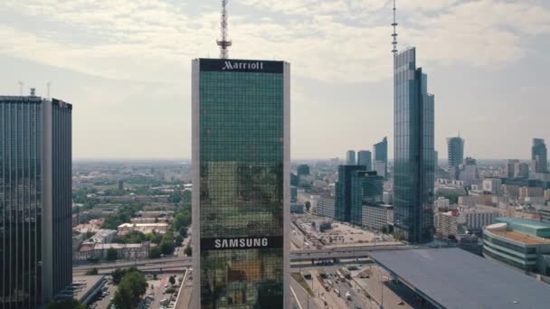 2022 Варшава Польща Довгий Панорамний Повітряний Постріл Важливих Хмарочосів Centrum — стокове відео