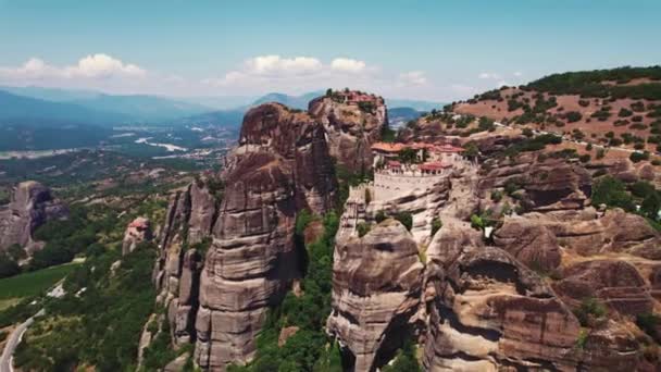 Marvelous Scenic Drone Shot Meteora Monastery Complex Greece High Quality — ストック動画