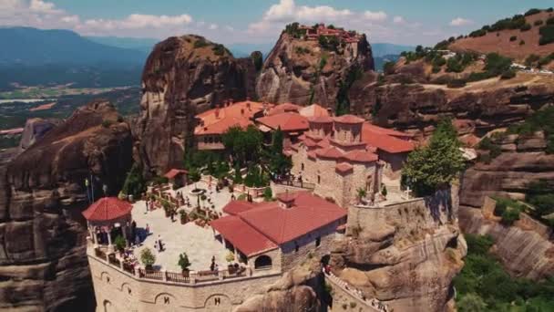 Amazing Drone Shot Stunning Meteora Complex Sunny Weather Greece High — ストック動画