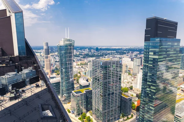 2022 Warsaw Poland Unusual Perspective Warsaw Unit Skyscraper Rooftop Skyliner — Foto Stock