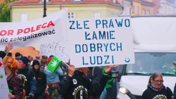 2022 Warsaw Poland Bad Law Breaks Good People Woke Home — Stock video
