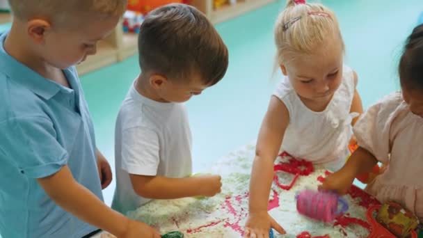 Sensory Play Nursery School Toddlers Teacher Having Fun White Fluffy — Αρχείο Βίντεο
