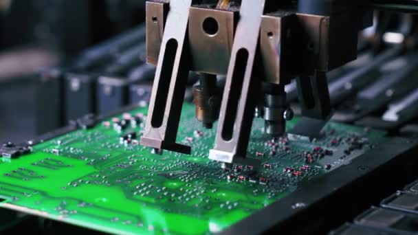 Smd Dispozitiv Montare Suprafață Montarea Componentelor Electrice Plăci Circuit Imprimat — Videoclip de stoc