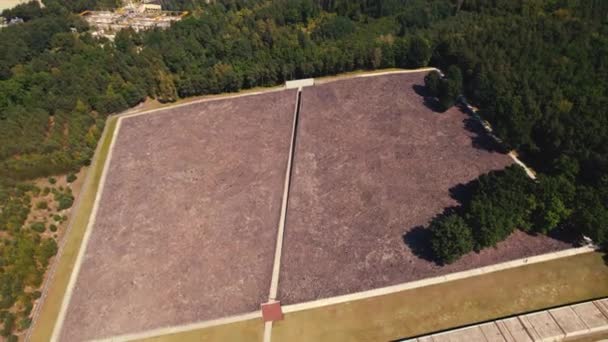 Drone Luchtfoto Van Belzec Nazi Vernietigingskamp Omgeven Door Bos Holocaust — Stockvideo