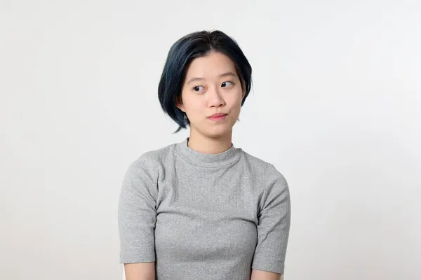 Junge Attraktive Asiatische Chinesische Malaiische Frau Posieren Gesicht Körperausdruck Modus — Stockfoto