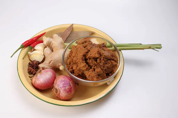 Традиционное Приготовленное Мясо Говядины Rendang Сухой Карри Крупным Планом Прозрачной — стоковое фото