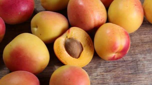 Fresh Ripe Juicy Yellow Orange Red Apricot Fruit Pile Whole — Vídeos de Stock