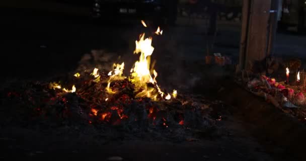 Chinese Hungry Ghost Festival Burning Flame Fire Glowing Ashes Firefly — Stock Video