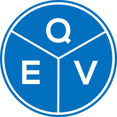 Beyaz arkaplanda QEV harf logosu tasarımı. QEV yaratıcı harflerin baş harfleri logo kavramı. QEV harf tasarımı.