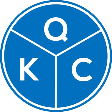 Beyaz arkaplanda QKC harf logosu tasarımı. QKC yaratıcı harflerin baş harfleri logo kavramı. QKC harf tasarımı.
