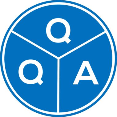 Beyaz arkaplanda QQA harfi logo tasarımı. QQA yaratıcı harflerin baş harfleri logo kavramı. QQA harf tasarımı.