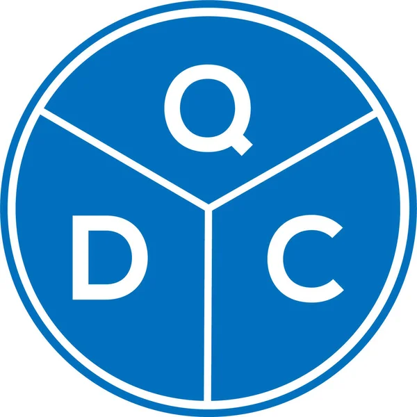 Beyaz arka planda QDC harf logosu tasarımı. QDC yaratıcı harflerin baş harfleri logo kavramı. QDC harf tasarımı.