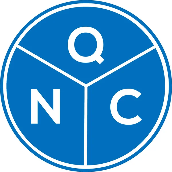 Beyaz arkaplanda QNC harf logosu tasarımı. QNC yaratıcı harflerin baş harfleri logo kavramı. QNC harf tasarımı.