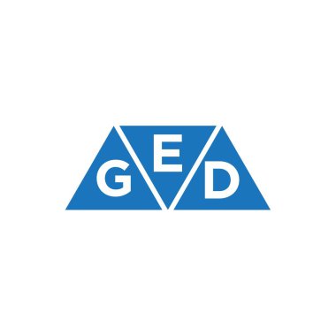 Beyaz arkaplanda EGD üçgen şekil logosu tasarımı. EGD yaratıcı harflerin baş harfleri logo kavramı.