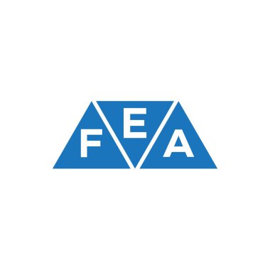 Beyaz arkaplanda EFA üçgen şekil logosu tasarımı. EFA yaratıcı harflerin baş harfleri logo kavramı.