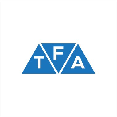 Beyaz arka planda FTA üçgen şekil logosu tasarımı. FTA yaratıcı harflerin baş harfleri logo kavramı.