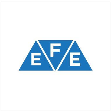 Beyaz arka planda FEe üçgen şekil logosu tasarımı. FEe yaratıcı harf logosu kavramı.