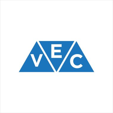 Beyaz arka planda EVC üçgen şekil logosu tasarımı. EVC yaratıcı harf logosu kavramı.