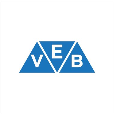 Beyaz arkaplanda EVB üçgen şekil logosu tasarımı. EVB yaratıcı harflerin baş harfleri logo kavramı.