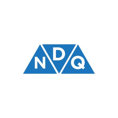 Beyaz arka planda DNQ 3 üçgen logo tasarımı. DNQ yaratıcı harflerin baş harfleri logo kavramı.