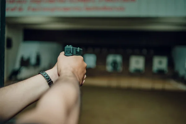 Professionals Practice Shooting 9Mm Pistol Shooting Range — Foto Stock