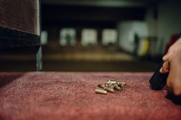 Professionals Practice Shooting 9Mm Pistol Shooting Range — Foto Stock