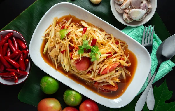 Thai Food Style Papaya Salad Spicy Som Tam Thai White — стоковое фото