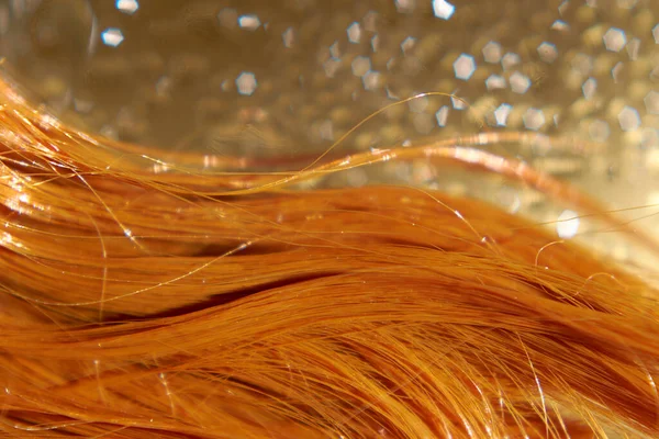 Blurred Golden Glittering Background Red Hair Closeup Shallow Depth Field — Stock Photo, Image