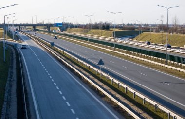 Poznan, Polonya - 12 Şubat 2022 - Polonya A2 otoyolu.