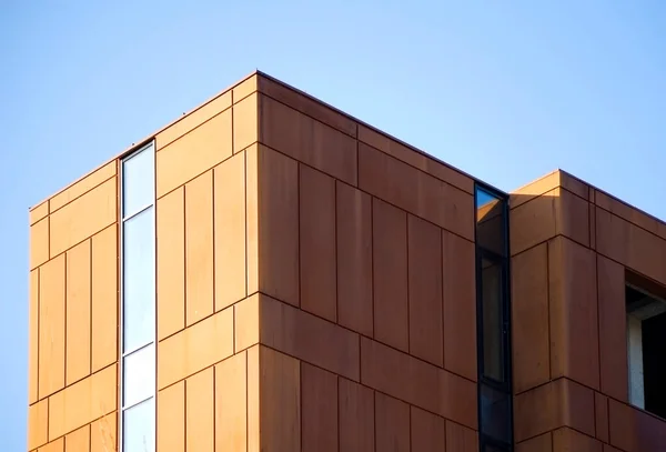 Modern mimari Corten bina cephesinin ayrıntıları.
