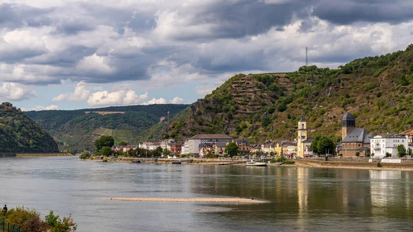 Goarshausen Rheinland Pfalz August 2020 Das Mittelrheintal Mit Goarshausen Rechts — Stockfoto