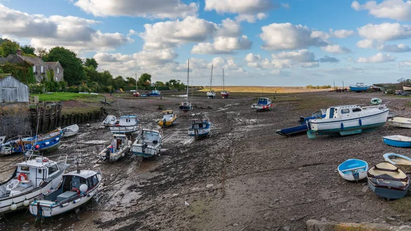 Porlock Weir Somerset England October 2018 Boats Harbour Low Tide — Stock Photo, Image