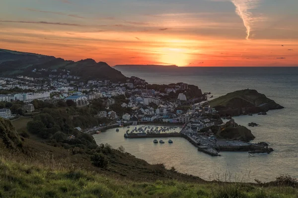 Ilfrombe Devon England 2018年9月28日 ヒルズボロ ヒルから港への夕景 — ストック写真