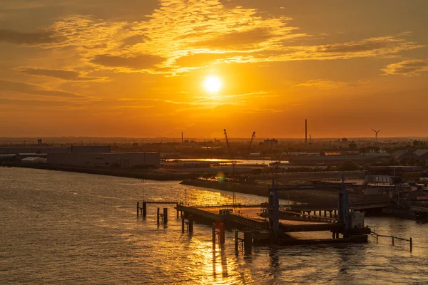 Kingston Hull Engeland Engeland Mei 2019 Ondergaande Zon Boven Veerbootterminal — Stockfoto