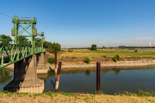 Duisburg Noordrijn Westfalen Duitsland Augustus 2018 Uitzicht Rheinpreussbrug Met Rijn — Stockfoto