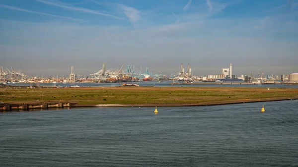 Rotterdam Holanda Meridional Países Bajos Mayo 2019 Barcos Industria Europoort —  Fotos de Stock