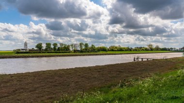Guy 's Head, Hughnshire, İngiltere - 26 Nisan 2019: The River Nene ve Sir Peter Scott East Lighthouse