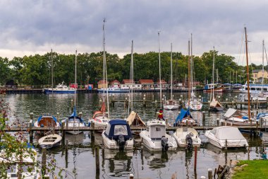 Lauterbach, Mecklenburg-Batı Pomerania, Almanya - Ekim 04, 2020: Lauterbach Limanı