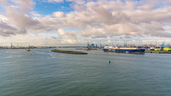Rotterdam Güney Hollanda Hollanda Mayıs 2019 Avrupa Kıyılarındaki Sanayi Gemilere — Stok fotoğraf