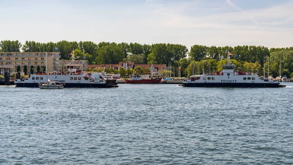 Travemuende Schleswig Holstein Germany June 2020 Two Ships Priwall Ferry — Stock Photo, Image