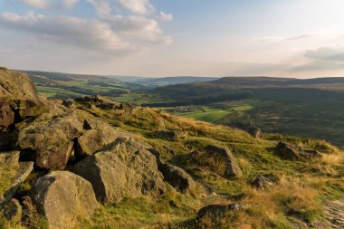 Wainstone 'dan Kuzey York Moors' a doğru Clay Bank ve Stokesley, North Yorkshire, İngiltere yakınlarına bakın.