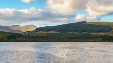 Torpantau ve Merthyr Tydfil arasındaki Pentwyn Barajı, Powys, Galler, İngiltere