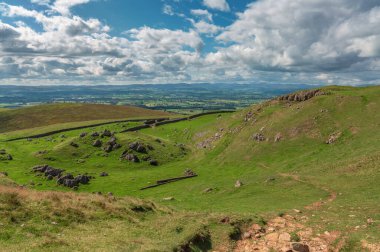 Kuzey Pennines, Dufton ve Yüksek Kupa Nick arasında Cumbria, İngiltere 'de peyzaj.
