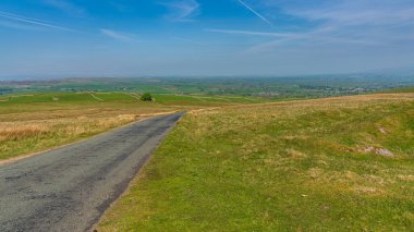 Birkdale ve Nateby, Cumbria, İngiltere ve İngiltere arasındaki B6270 yolunda ilerliyoruz.
