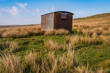 Batı Stonesdale, Kuzey Yorkshire, İngiltere yakınlarında terk edilmiş bir arazi karavanı.