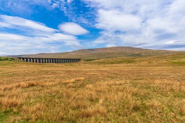 Ingleton yakınlarındaki Ribblehead Viaduct, Kuzey Yorkshire, İngiltere, İngiltere