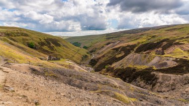 Gunnerside Gill manzaralı Bunton Madeninden geriye kalanlar Gunnerside, North Yorkshire, İngiltere, İngiltere yakınlarında.